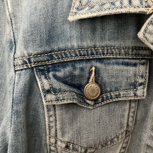 The Limited Light Denim Jacket - Picture 3 of 7